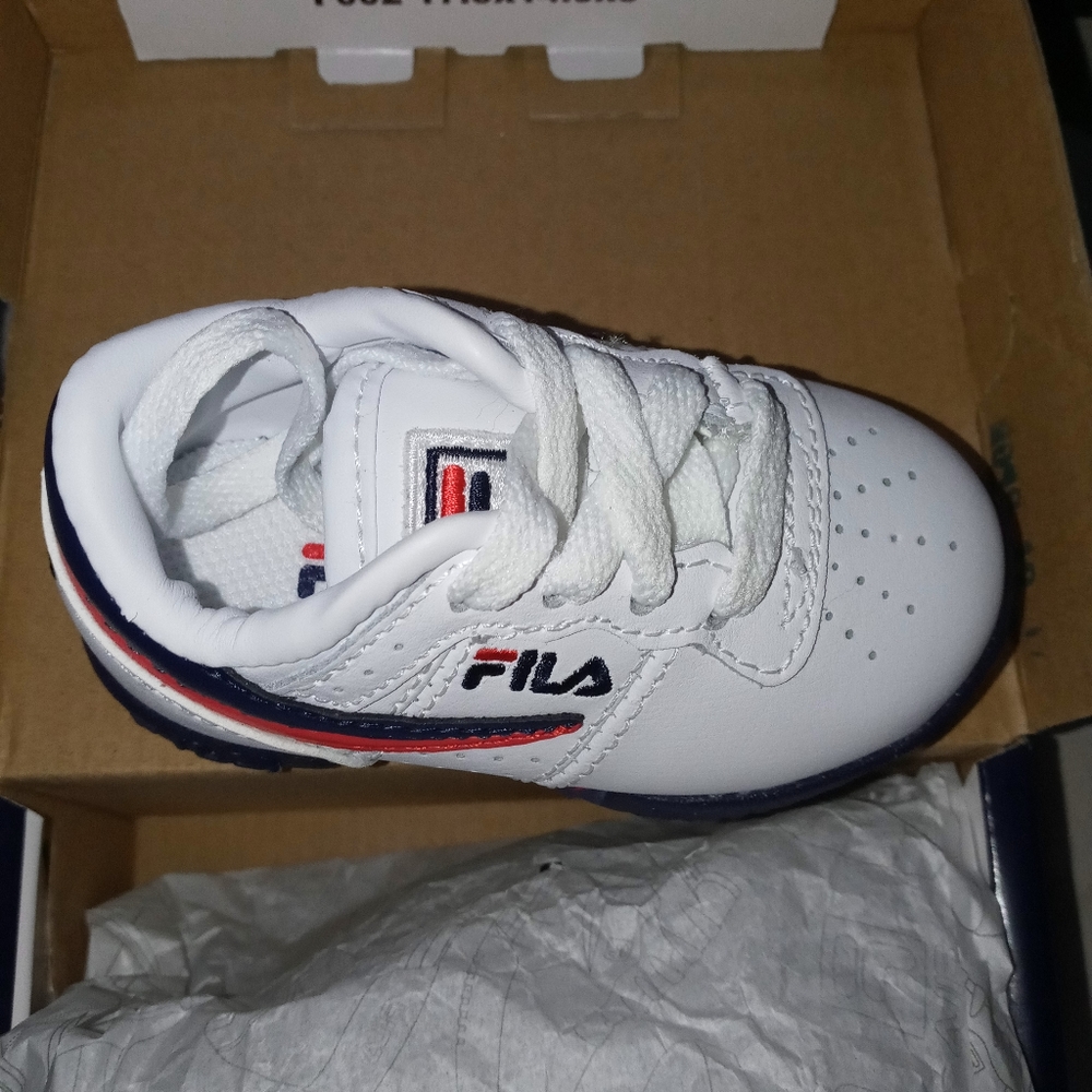 Fila - Picture 3 of 4